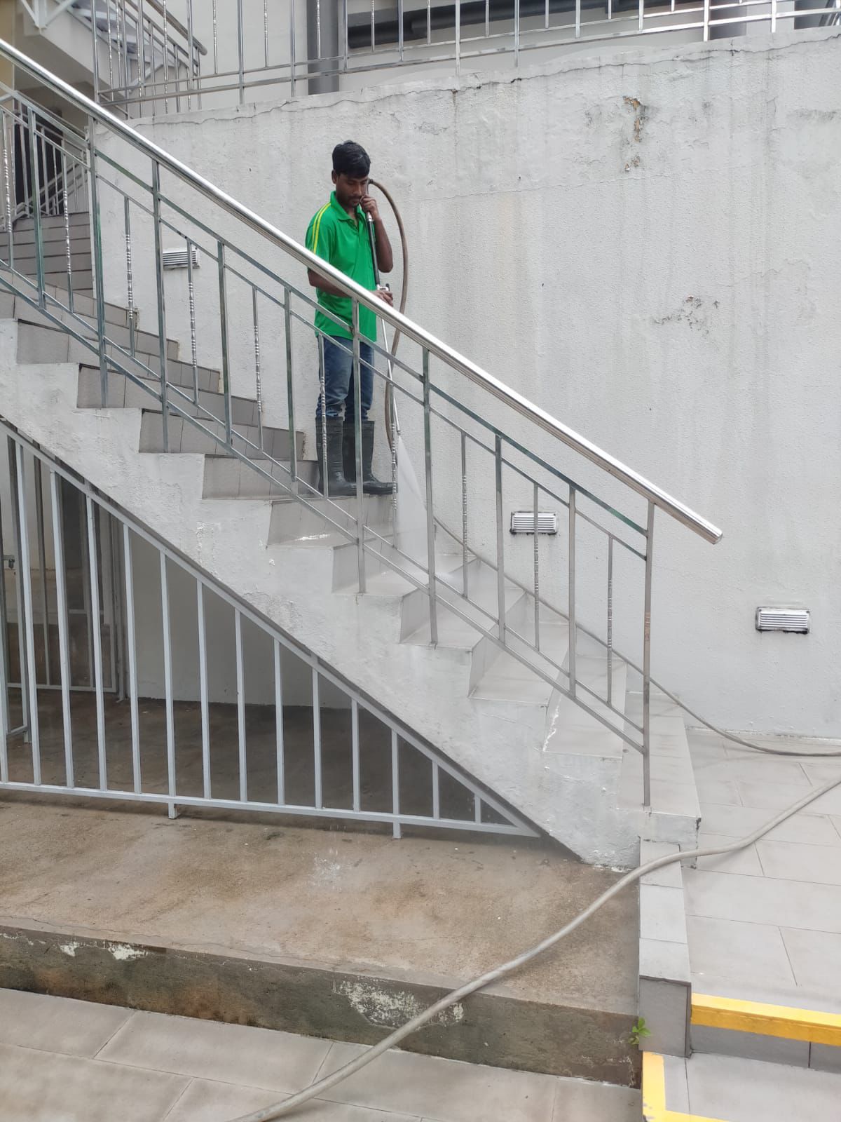 office-cleaning-company-singapore