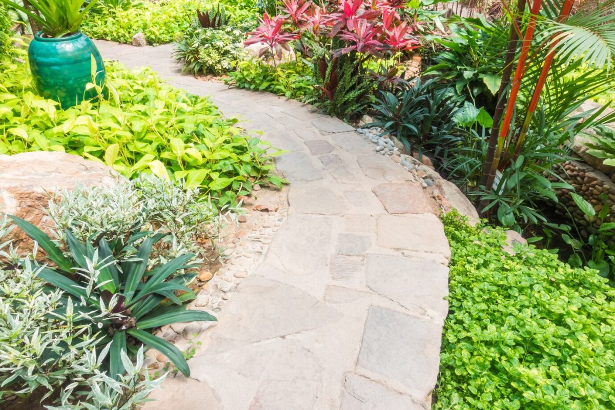 small garden paving
